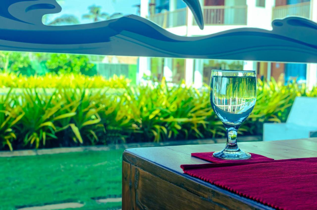 Calypso Sunset Hotel Iranawila Exterior foto