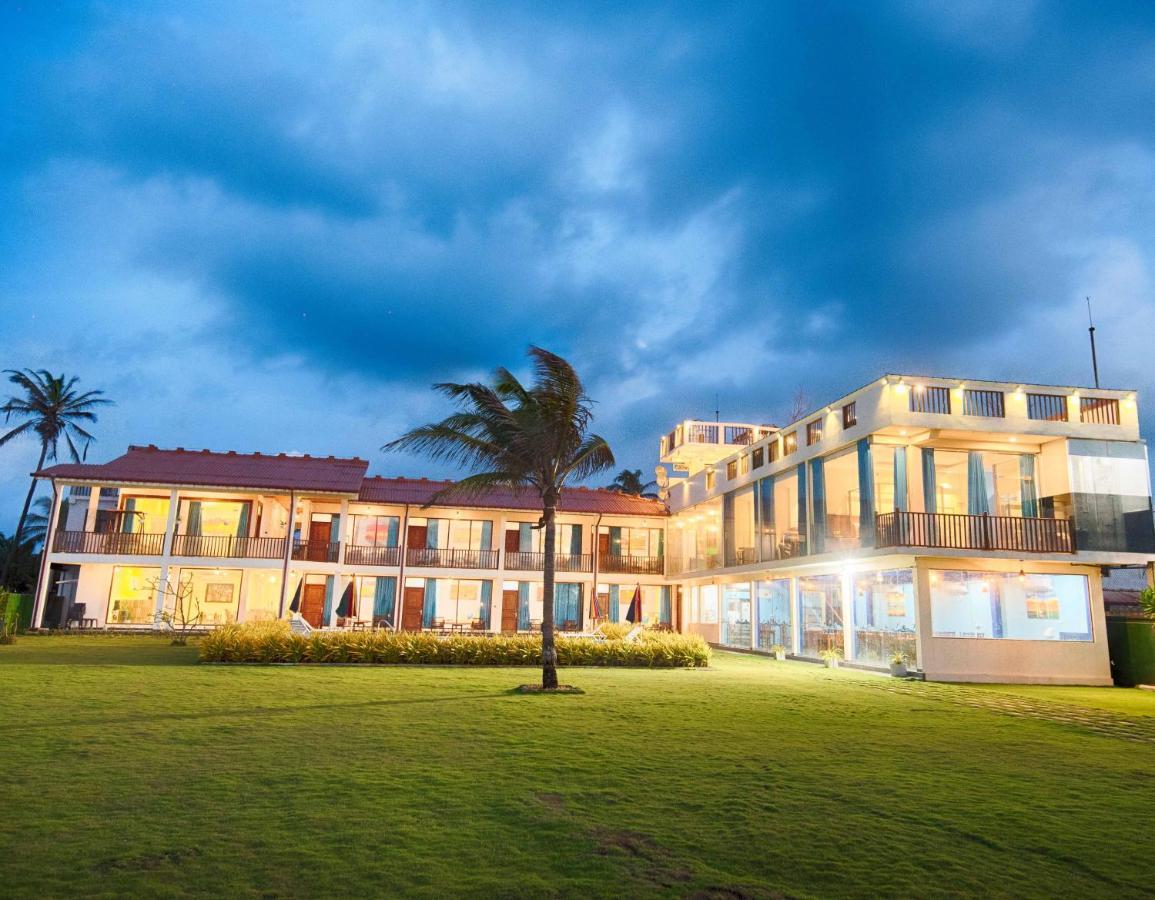 Calypso Sunset Hotel Iranawila Exterior foto